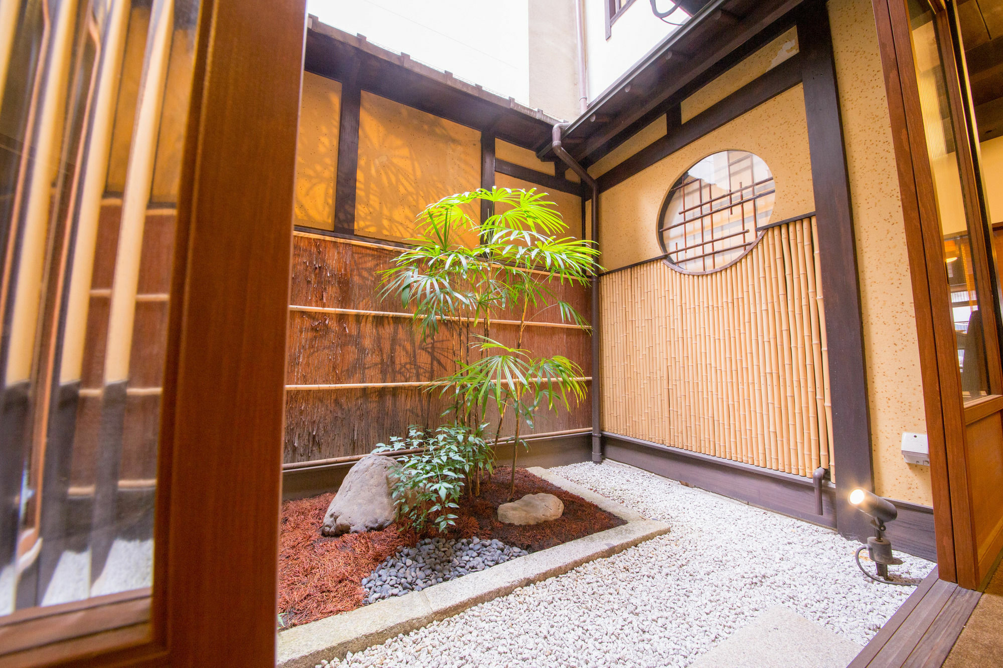 Le Machiya Rokkaku Suite Киото Экстерьер фото
