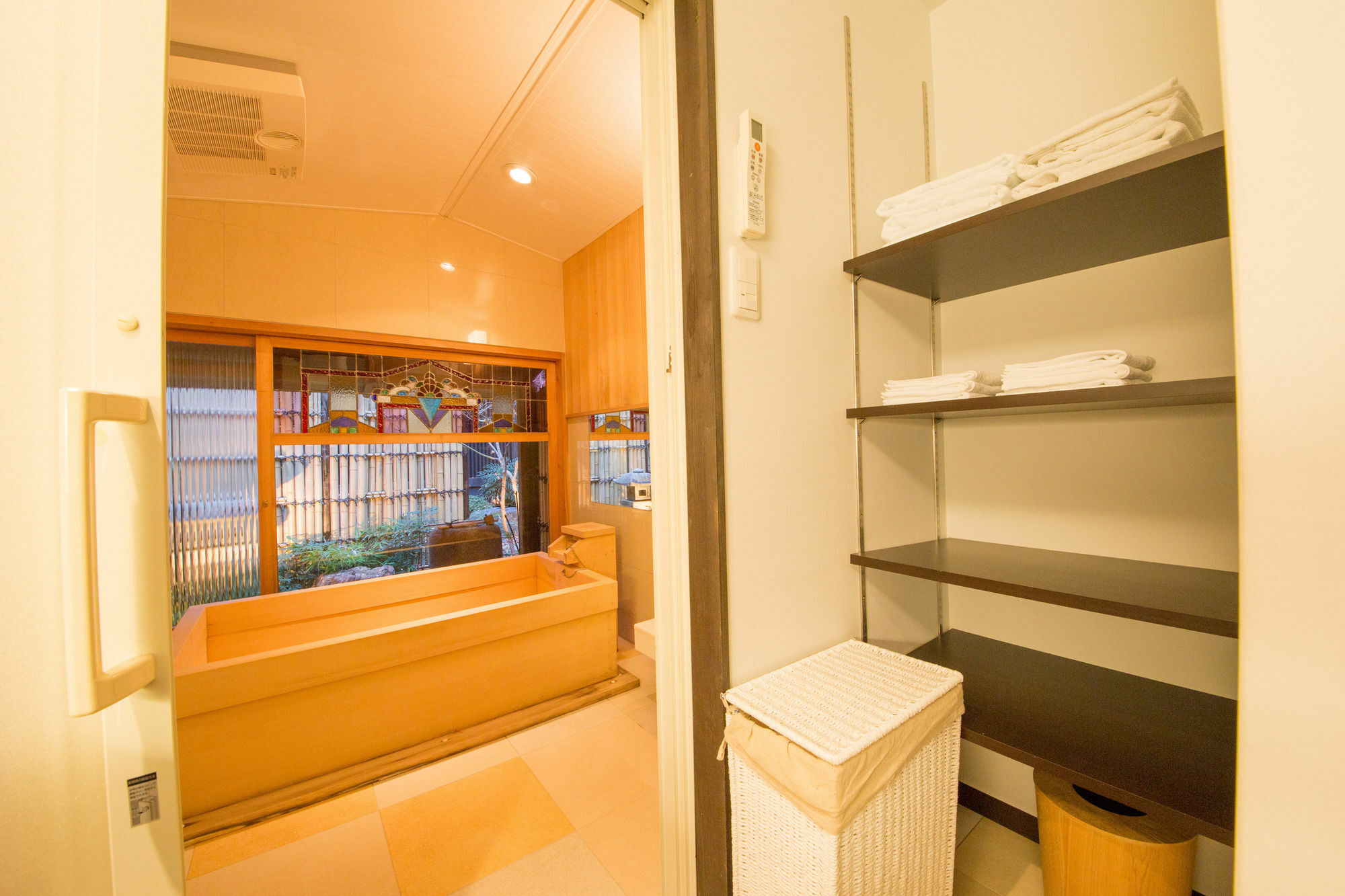 Le Machiya Rokkaku Suite Киото Экстерьер фото