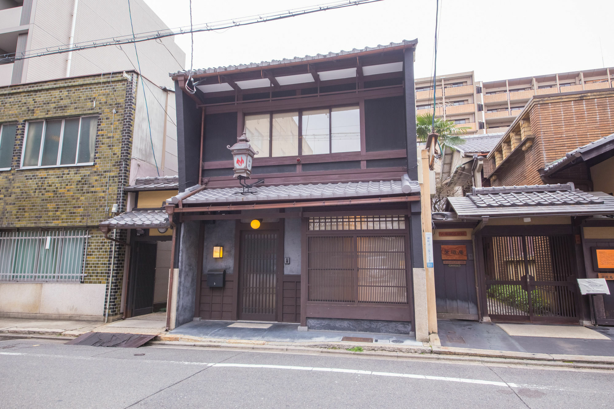 Le Machiya Rokkaku Suite Киото Экстерьер фото